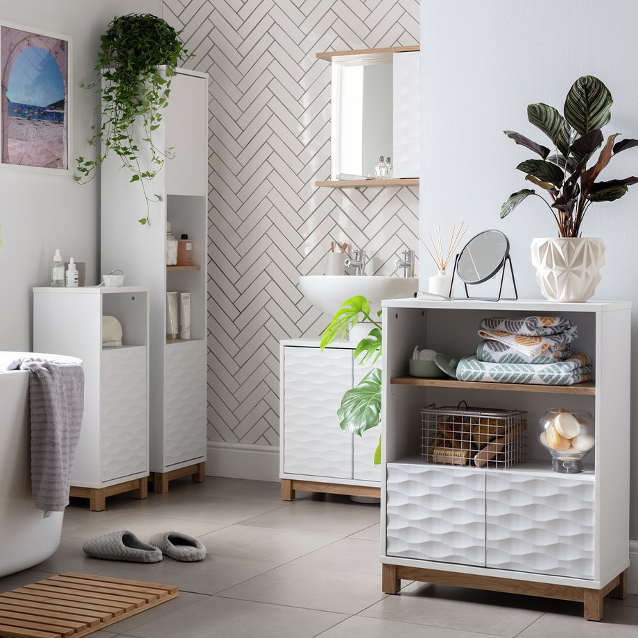 White Zander tallboy.